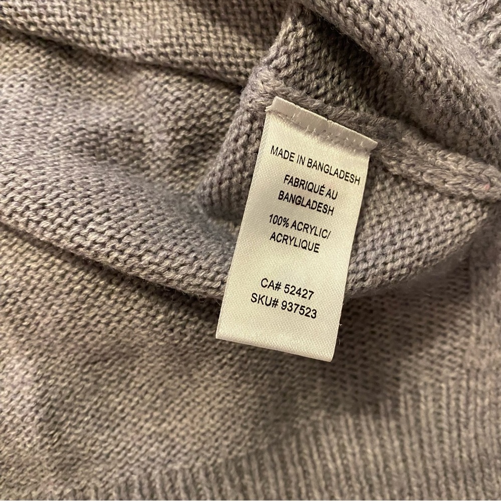 Cozy Gray Penguin Sweater - Picture 4 of 5
